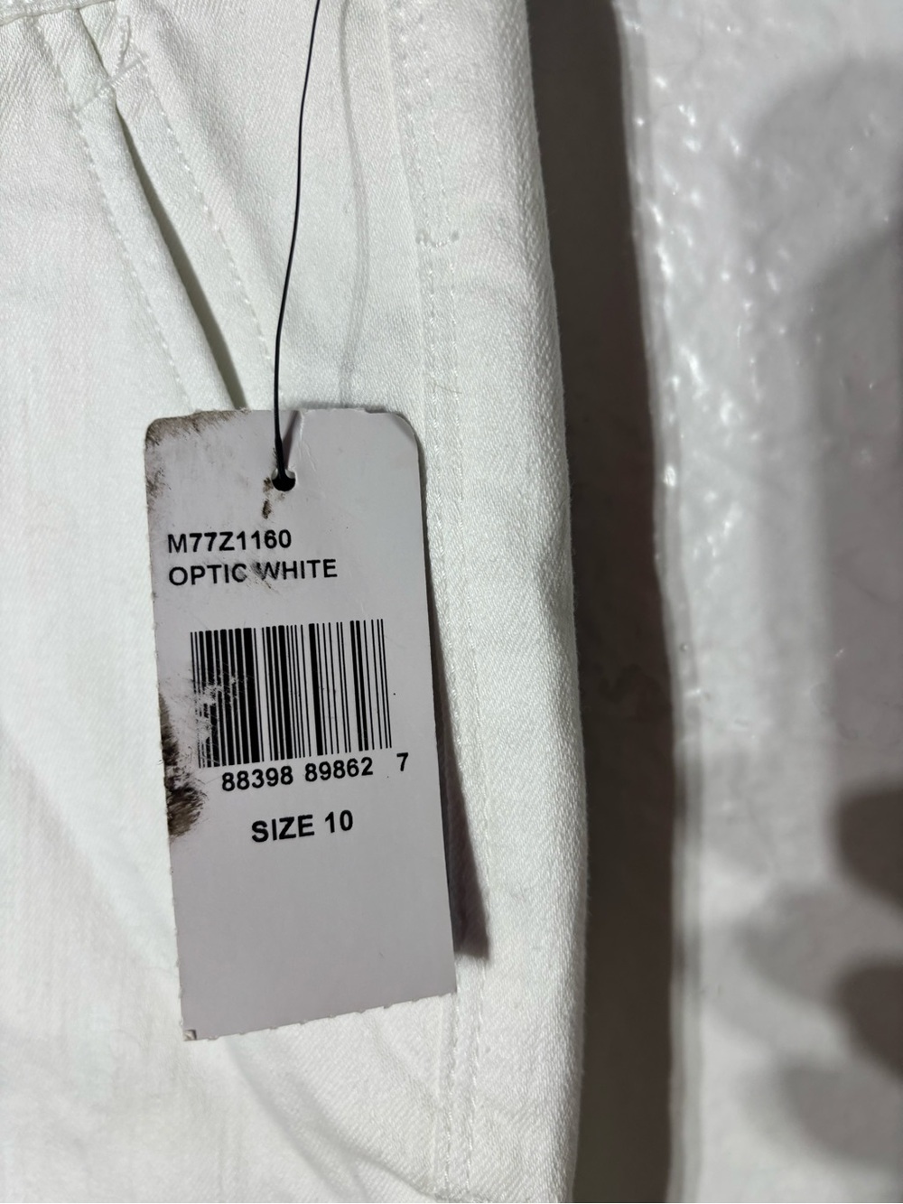 NYDJ White Cuffed Bermuda Shorts women’s 10 optic white nwt - Picture 3 of 5